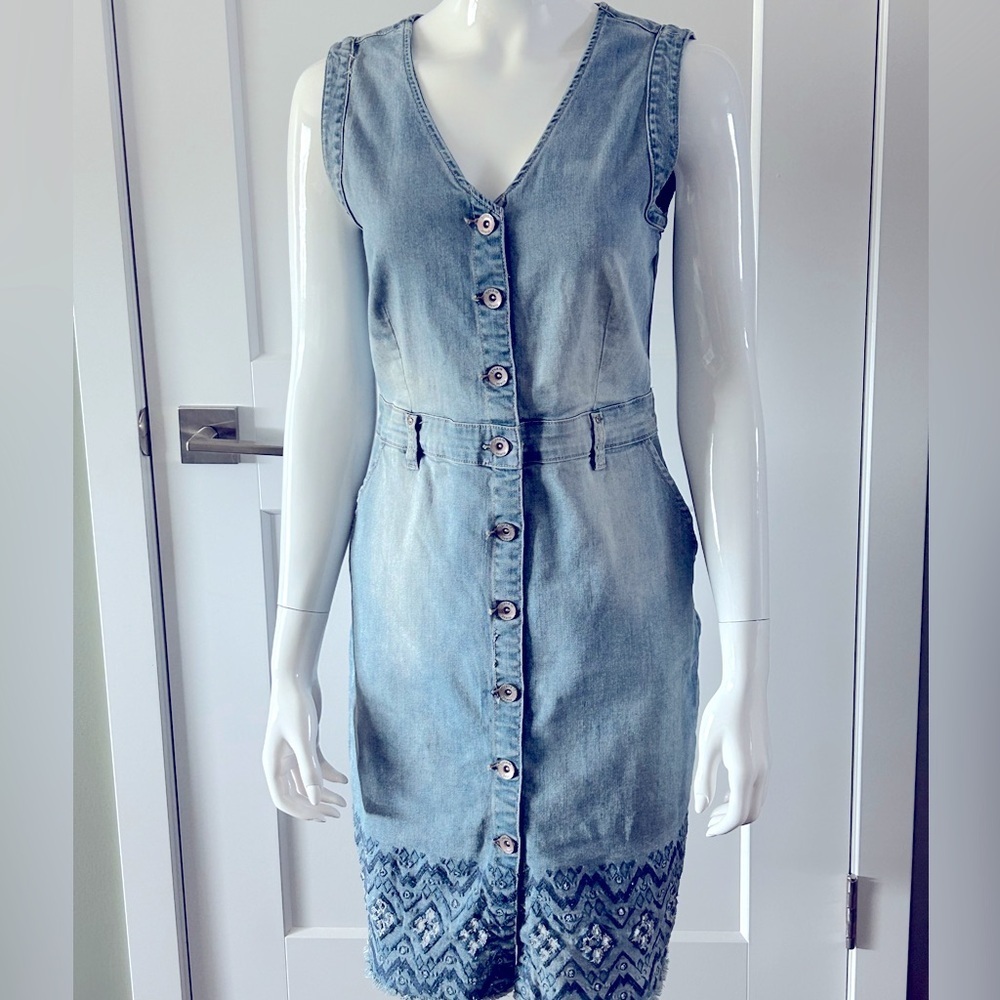 Denim Cutwork & Embroidered Dress by cream - Picture 6 of 13